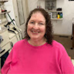 Meet your Posher, Cynthia